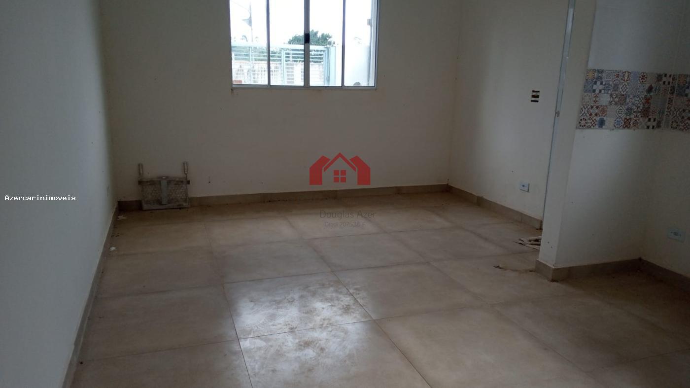 Casa à venda com 2 quartos, 65m² - Foto 14