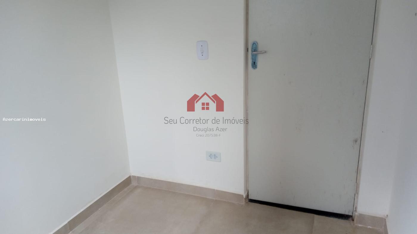 Casa à venda com 2 quartos, 65m² - Foto 17