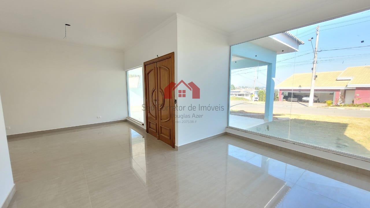 Casa de Condomínio à venda com 3 quartos, 220m² - Foto 3