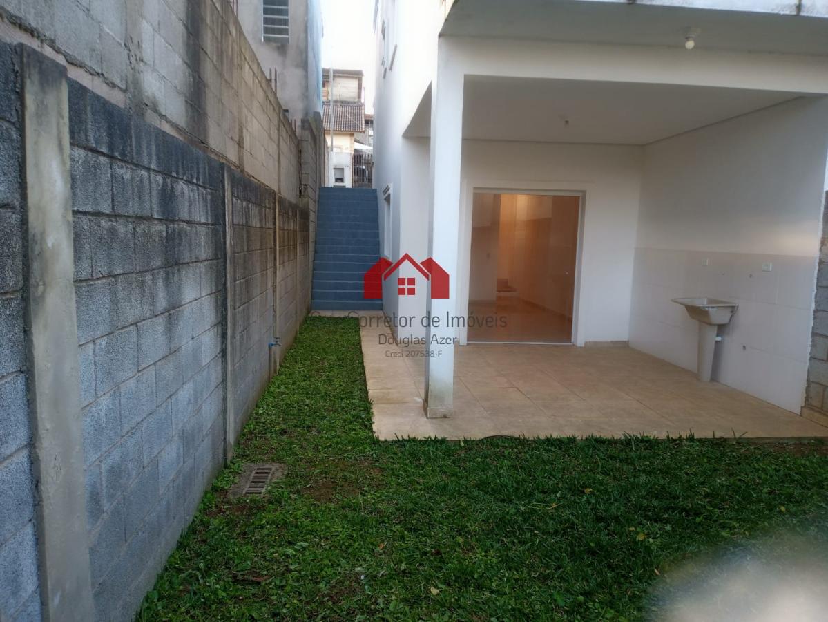 Casa à venda com 2 quartos, 60m² - Foto 1