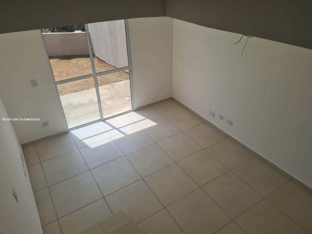 Casa à venda com 2 quartos, 51m² - Foto 6