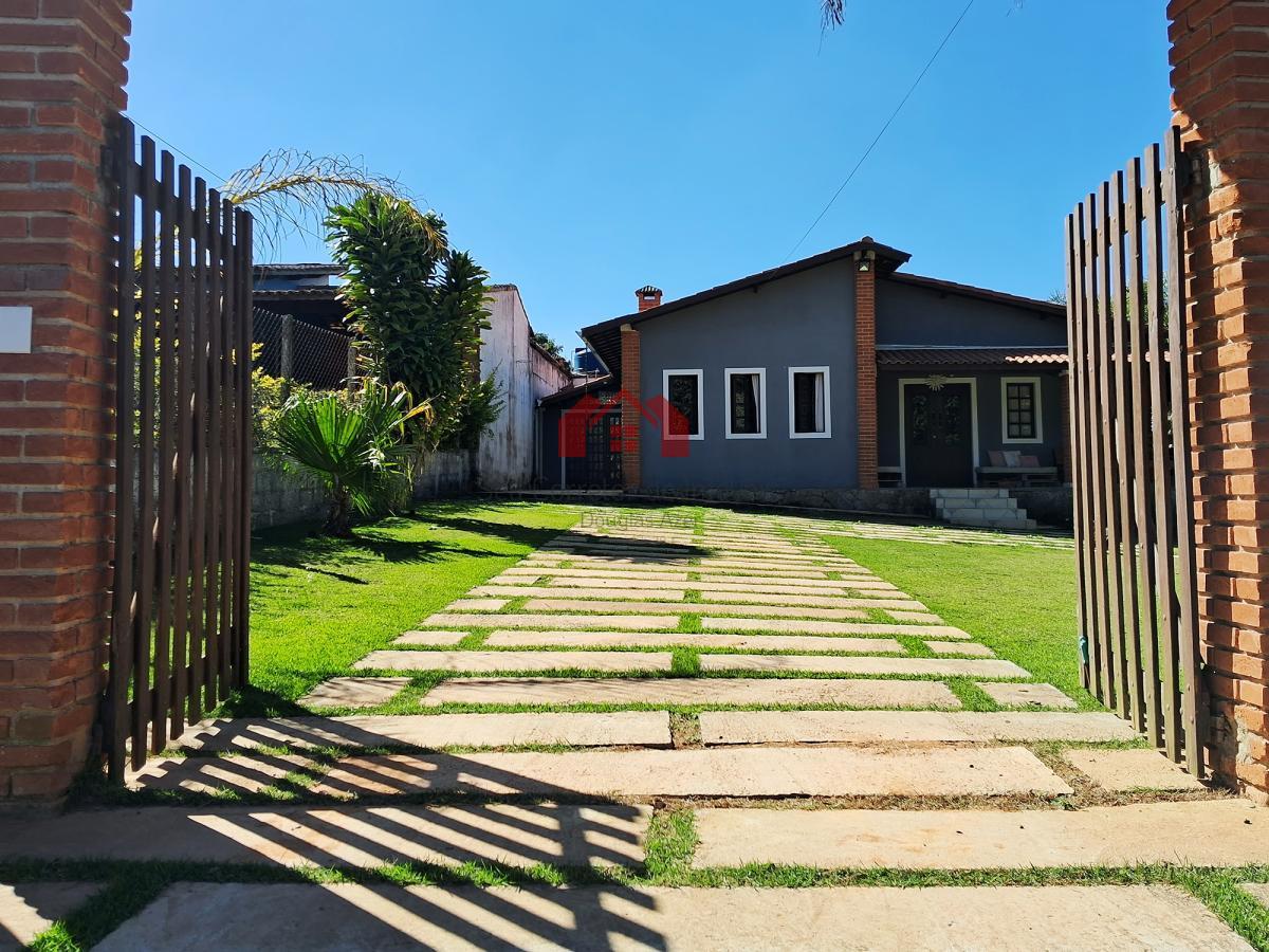 Casa à venda com 3 quartos, 400m² - Foto 4