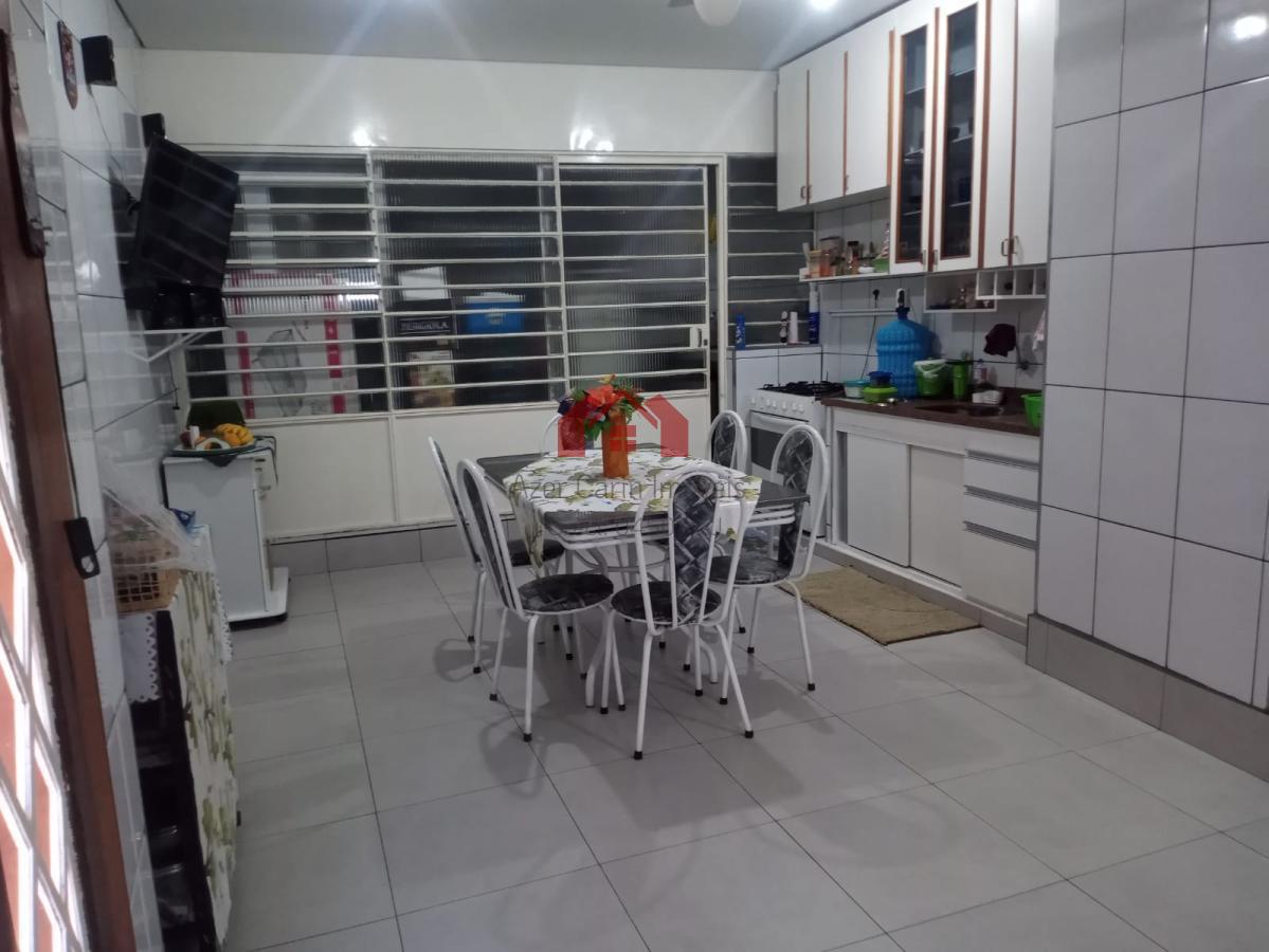 Casa à venda com 4 quartos, 230m² - Foto 8