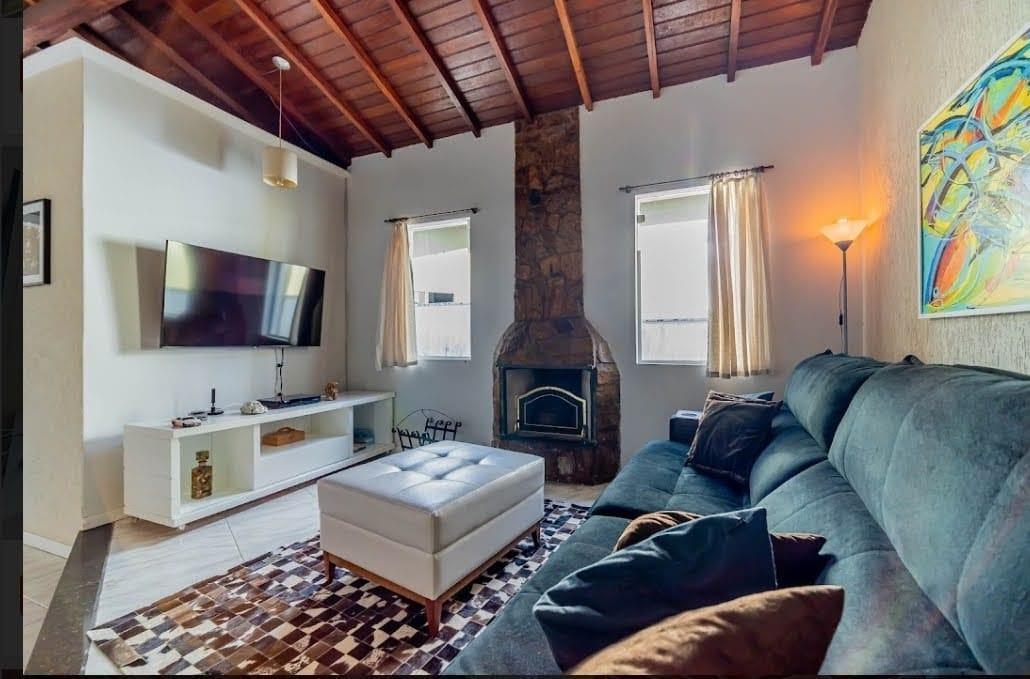 Casa de Condomínio à venda com 3 quartos, 321m² - Foto 3