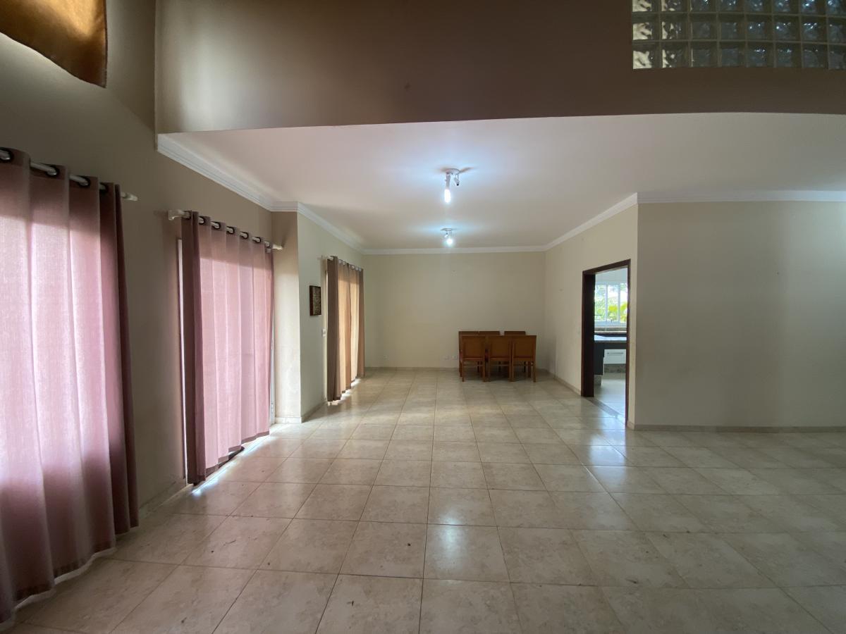 Casa de Condomínio à venda com 3 quartos, 280m² - Foto 2