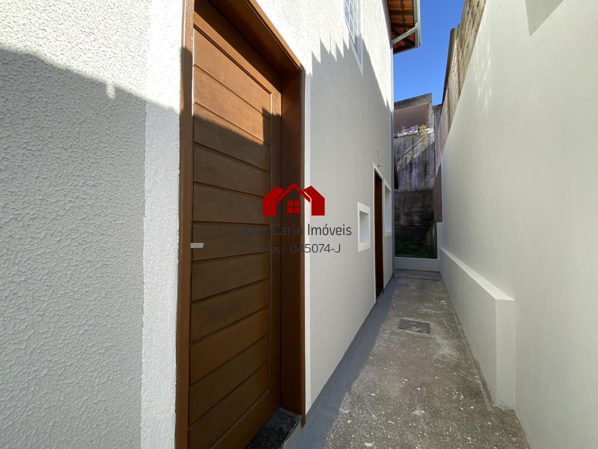 Casa à venda com 2 quartos, 70m² - Foto 8