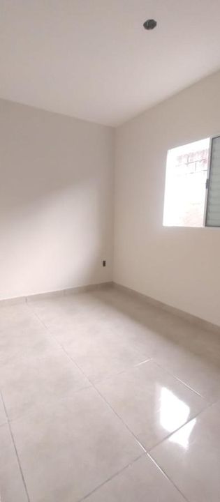 Casa à venda com 2 quartos, 56m² - Foto 13