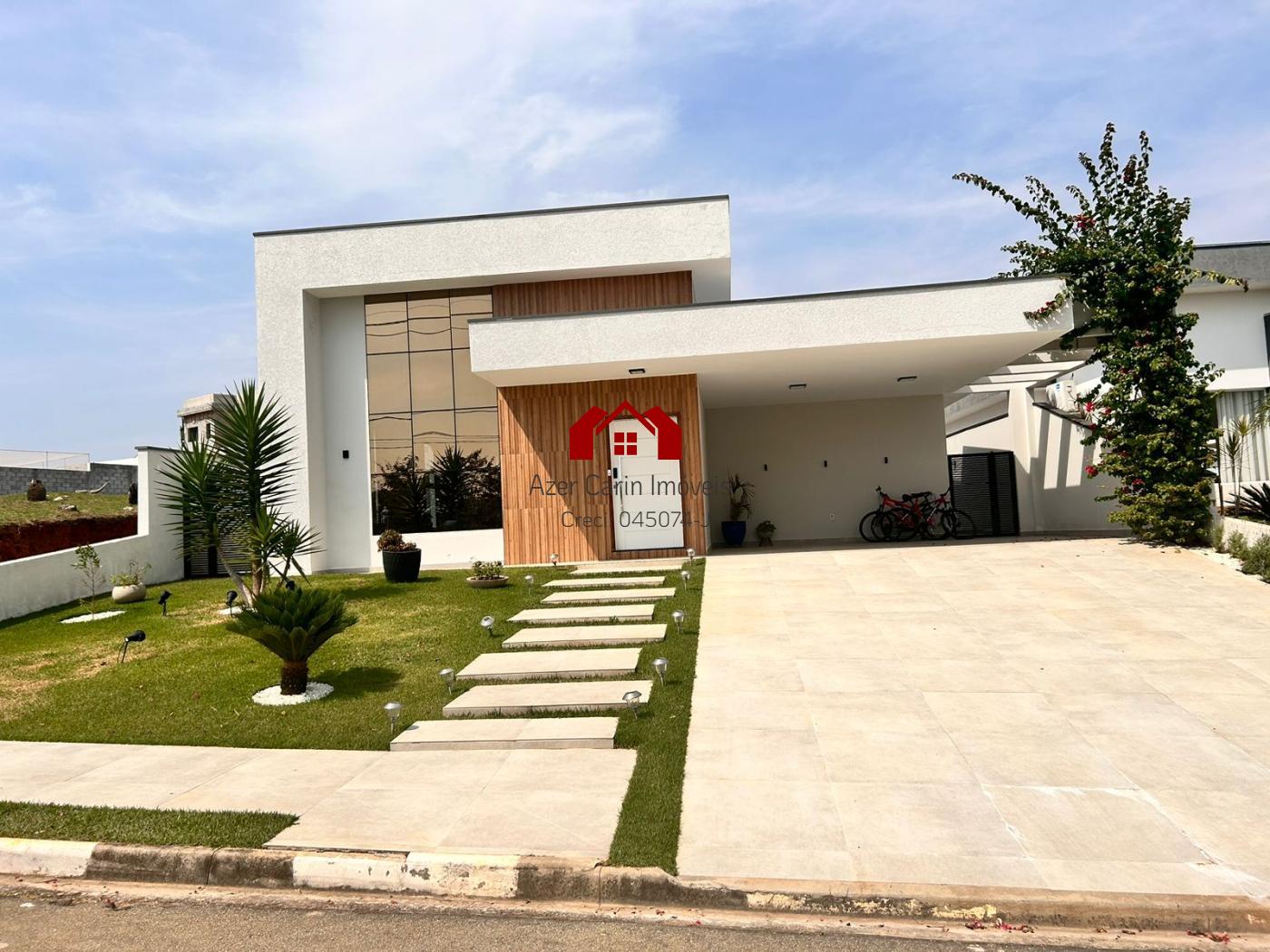 Casa de Condomínio à venda com 3 quartos, 241m² - Foto 2