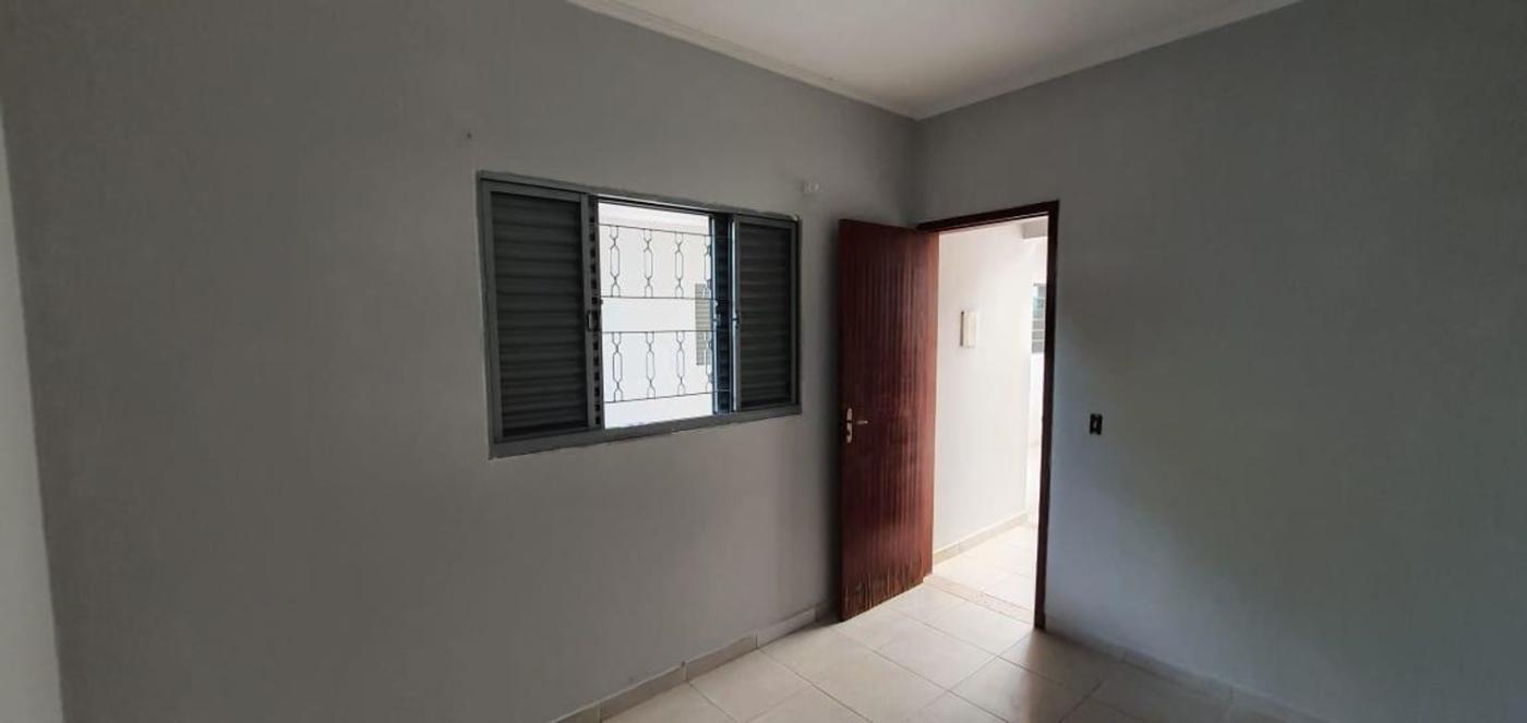 Casa à venda com 4 quartos, 149m² - Foto 15