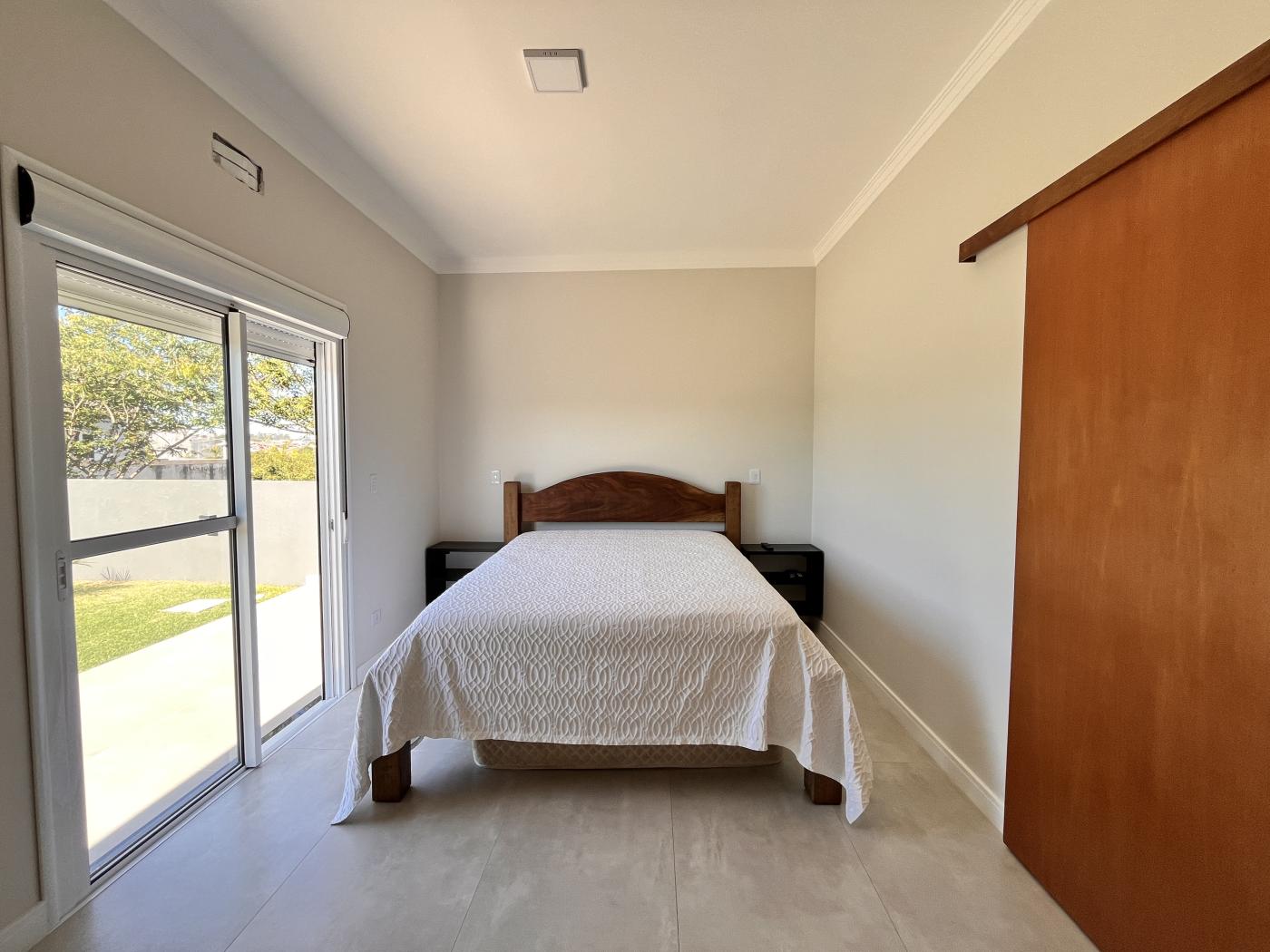 Casa à venda com 3 quartos, 200m² - Foto 20