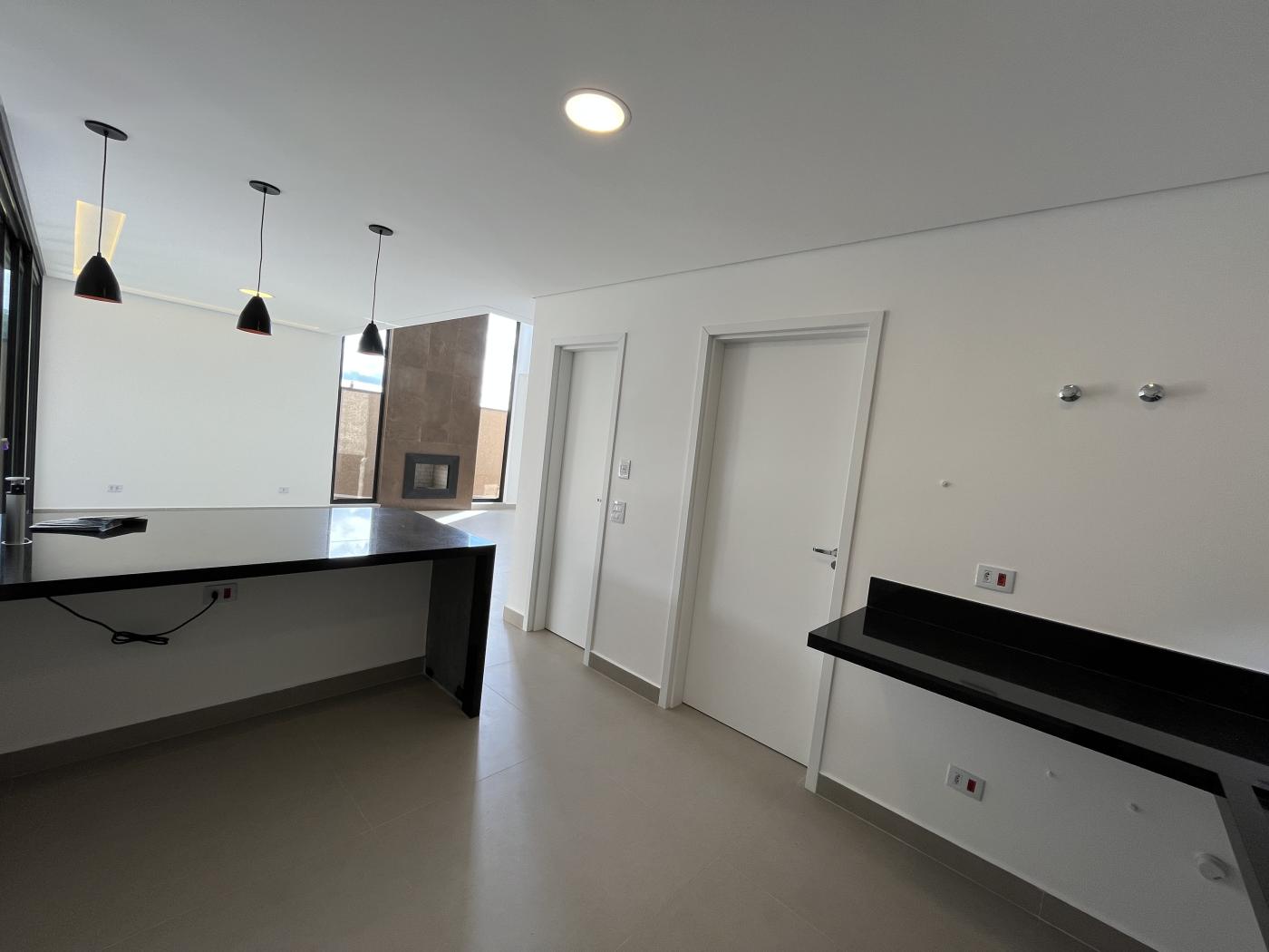 Casa à venda com 4 quartos, 258m² - Foto 11